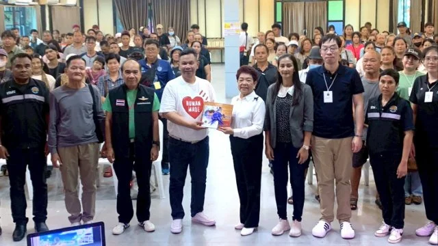 เทศบาลตำบลพลับพลานารายณ์ได้รับเกียรติเป็นวิทยากรบรรยายสรุปงานการนำเทคโนโลยีการกำจัดขยะมูลฝอยตามแนวพระราชดำริ จากโครงการศึกษาวิจัยและพัฒนาสิ่งแวดล้อมแหลมผักเบี้ย อันเนื่องมาจากพระราชดำริ แก่เทศบาลนครปากเกร็ด จังหวัดนนทบุรี