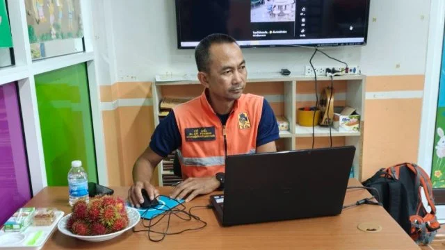 ปภ. เขต 17 จันทบุรี จัดฝึกอบรมให้ความรู้แก่เยาวชนระดับปฐมวัย อายุ 2-4 ปี แก่ศูนย์พัฒนาเด็กเล็กในสังกัดเทศบาลตำบลพลับพลานารายณ์ (วัดดอนตาล) หัวข้อ " ระวังคนแปลกหน้า และอุบัติภัยในโรงเรียน"