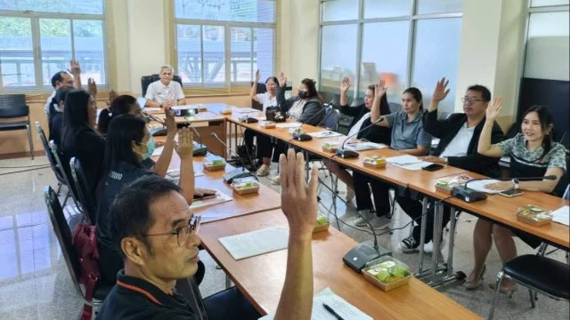 ประชุมคณะกรรมการบริหารศูนย์พัฒนาเด็กเล็กเทศบาลตำบลพลับพลานารายณ์